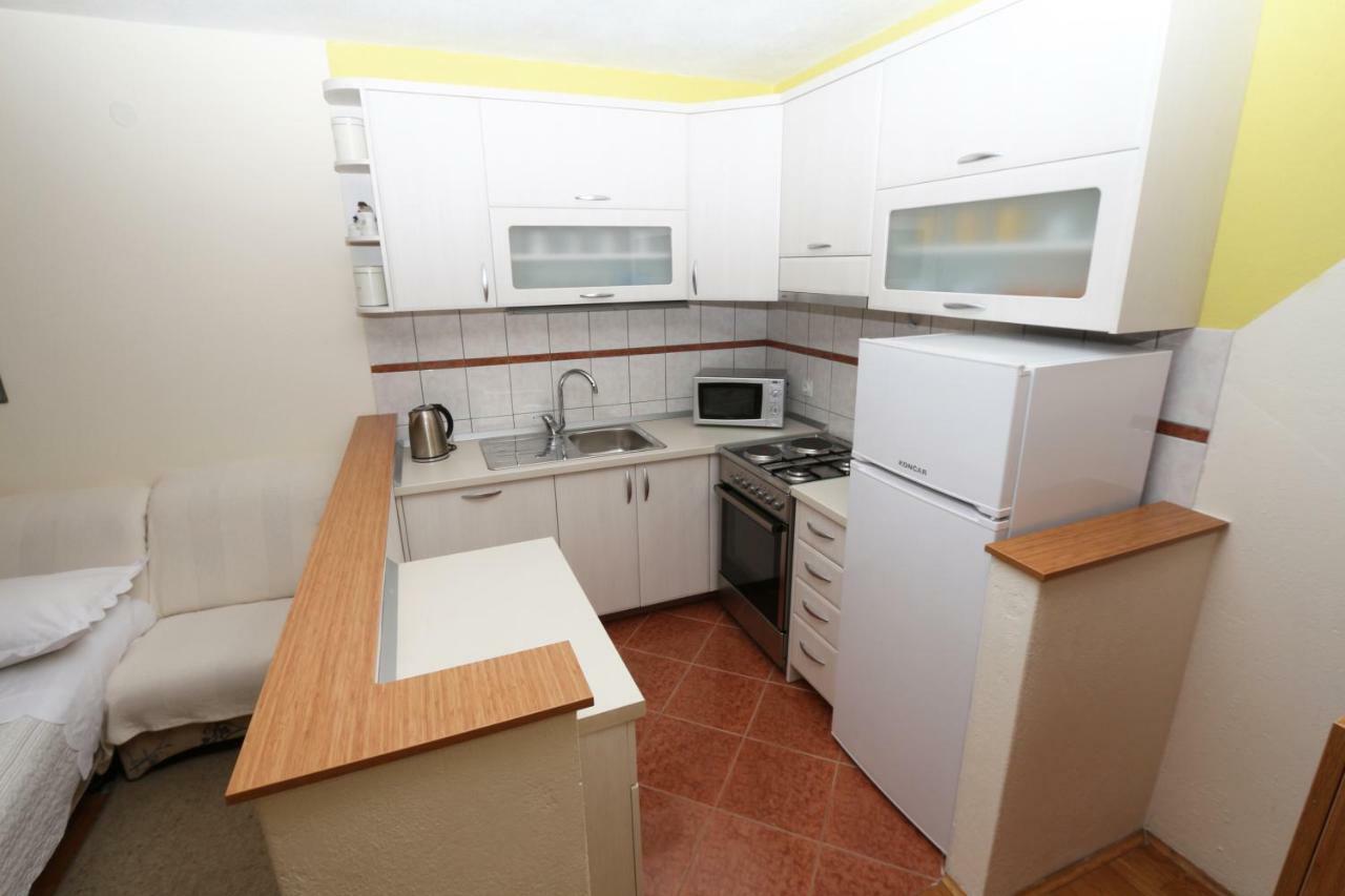 Kotiska Apartment *